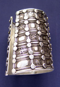 серебряный браслет