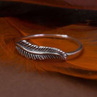 Серебряное кольцо "Перо"