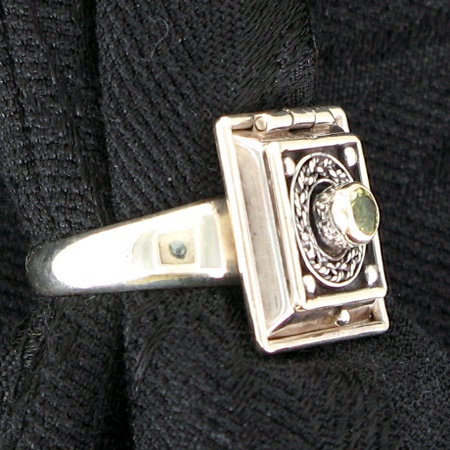 кольцо с секретом, старинные украшения, средневековые украшения, древние украшения кольца перстни