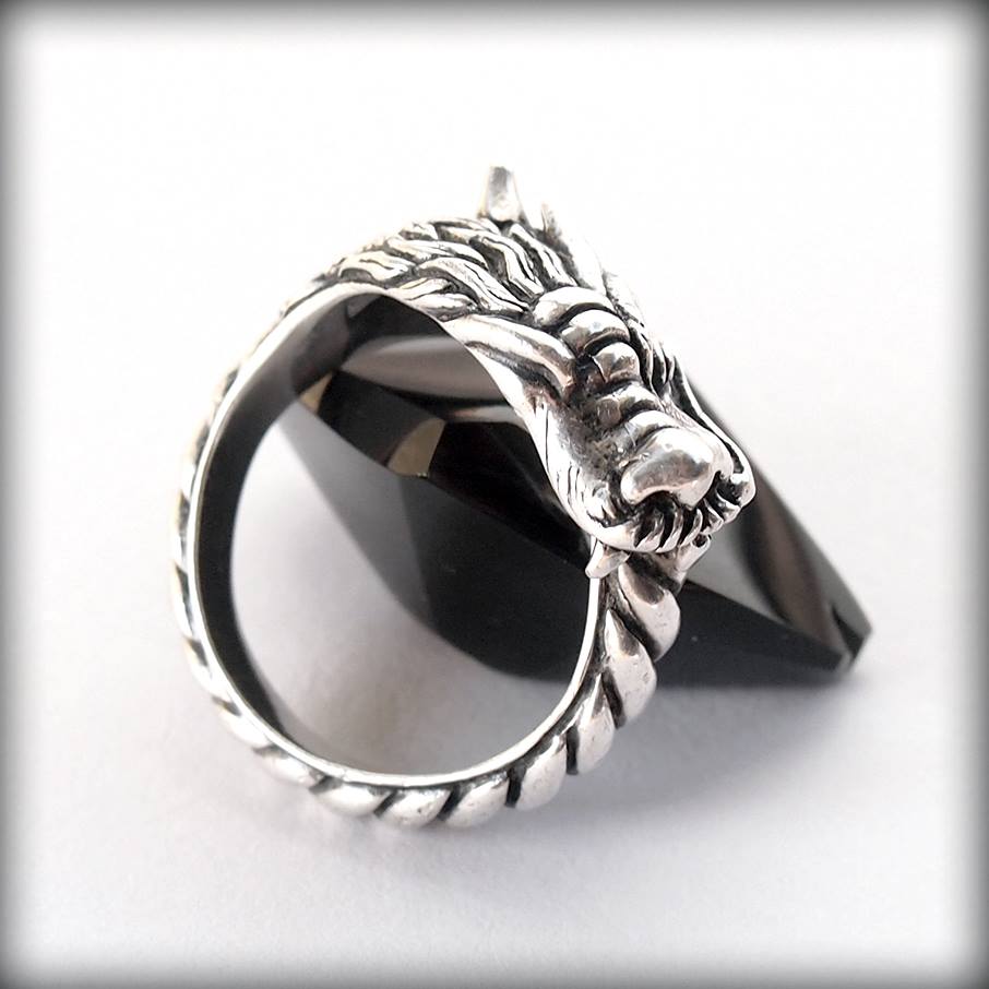 кольцо с изображением Дракона