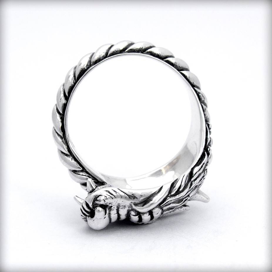кольцо с изображением Дракона