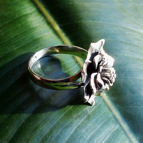 серебряное кольцо Роза